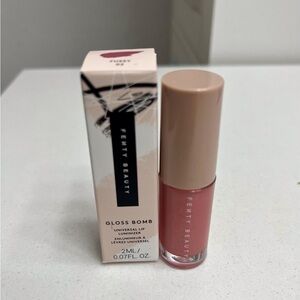 Fenty Beauty Gloss Bomb - Fussy 02